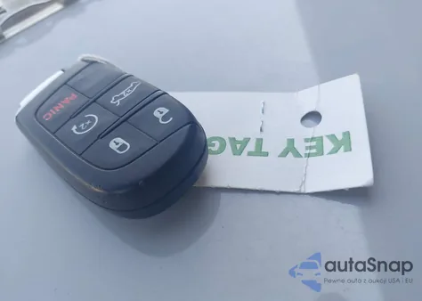 2018 Chrysler 300 Limited из США, поврежденный, VIN 2C3CCAEG9JH291972